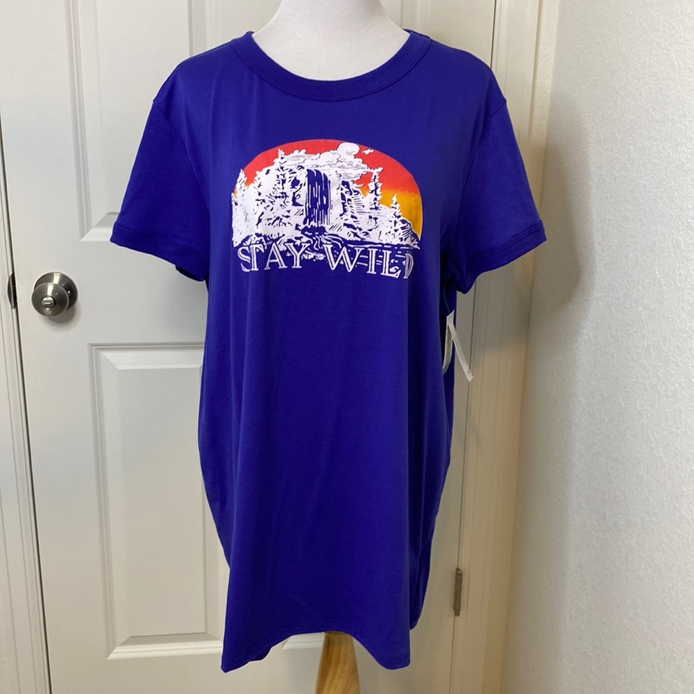 NWT LuLaRoe Liv Tee 2XL 22-24 Purple Stay Wild Mountain Outdoor Graphic Shirt